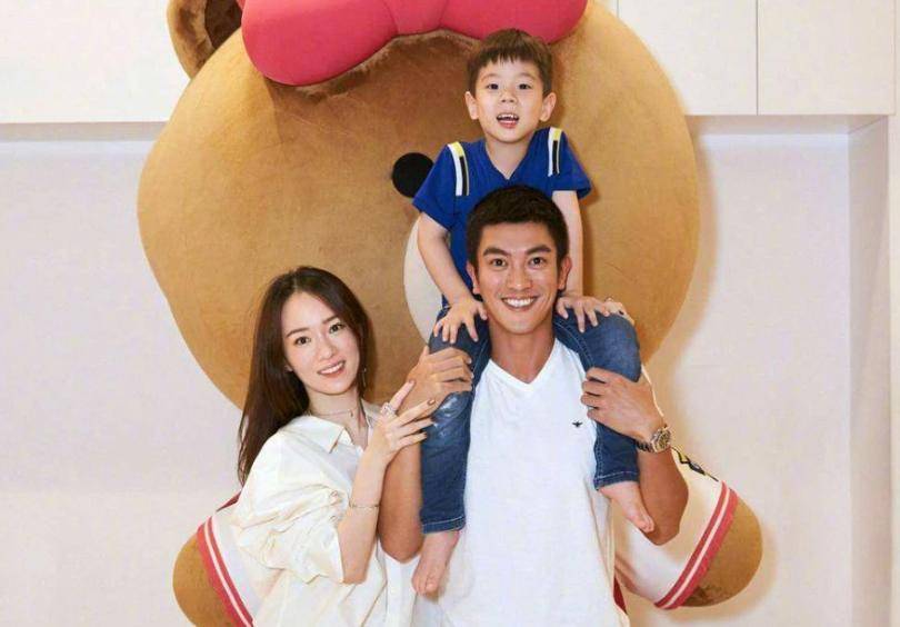 设造假杜江和霍思燕的体面还在吗？开元棋牌结婚10年从秀恩爱到人(图4)